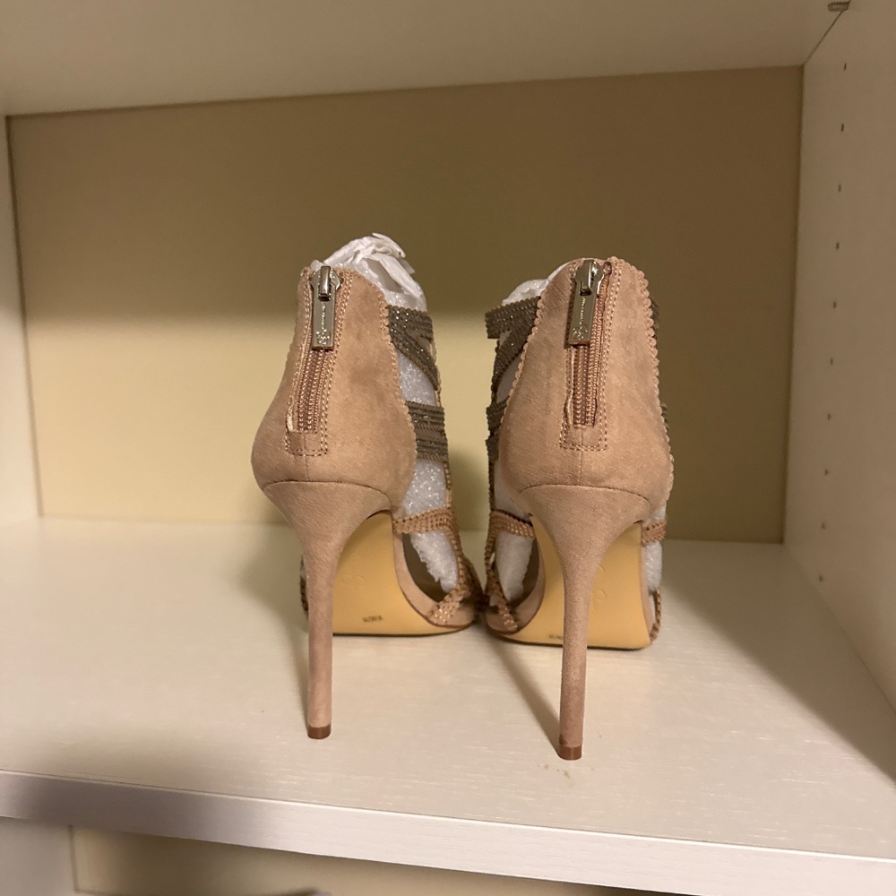 Shoes - Picture 3 of 3
